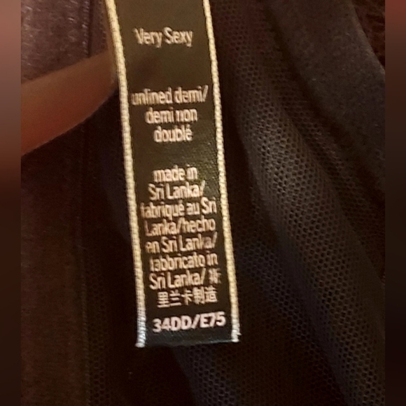 VICTORIA'S secret black very sexy  unlined bras in excellent condition size 34DD - Picture 14 of 16